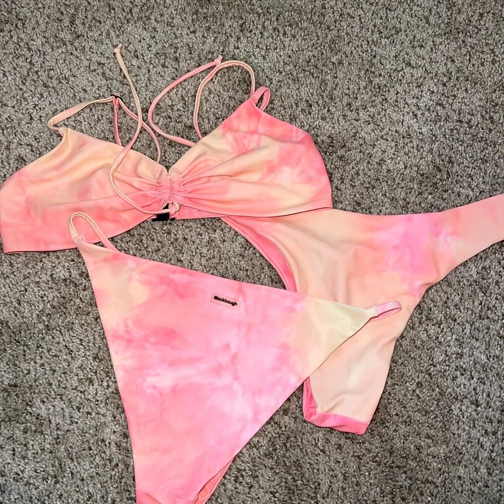 🩷 SHIPS TODAY 🩷 - Blackbough Lemonade Bikini Set M/L - Picture 2 of 4